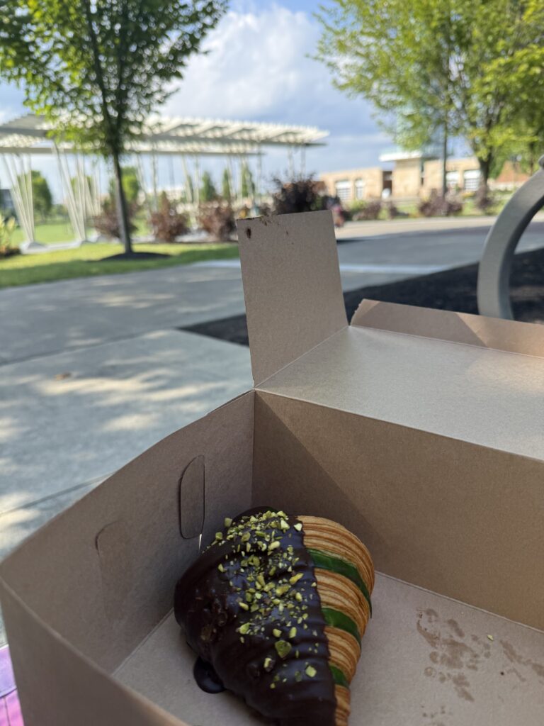 Pistachio chocolate croissant